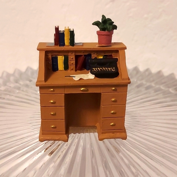 Avon Fine Collectibles Victorian Miniature Living Room Furniture  - 6 Pieces - Picture 9 of 14